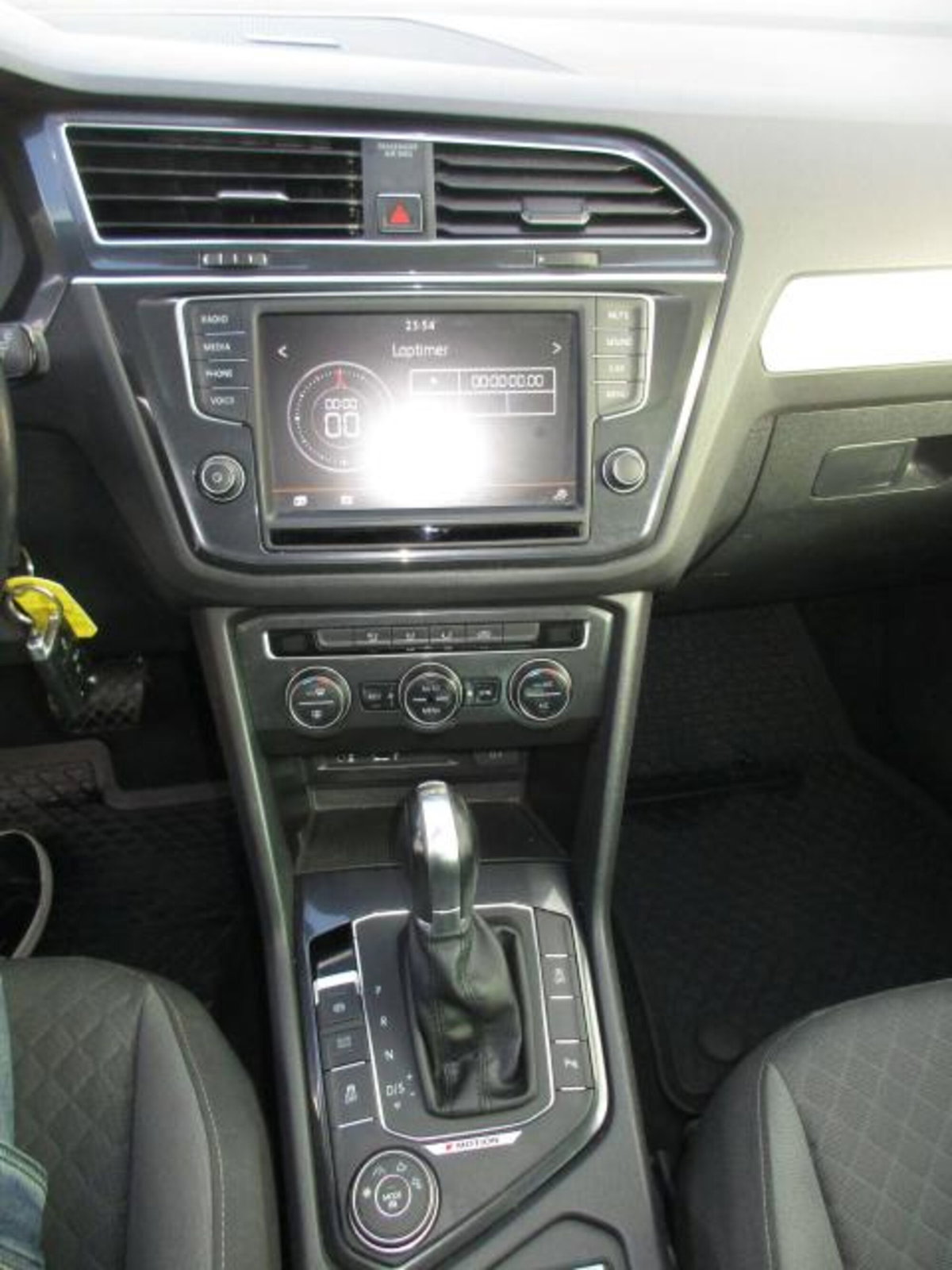 Volkswagen Tiguan 2.0 TDI 150CV 4MOTION DSG Sport & Style BMT (13)