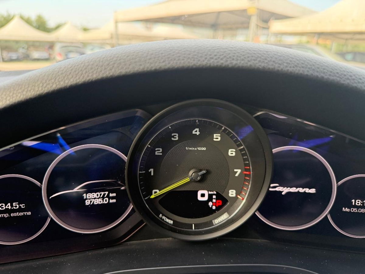 Porsche Cayenne 3.0 V6 (12)