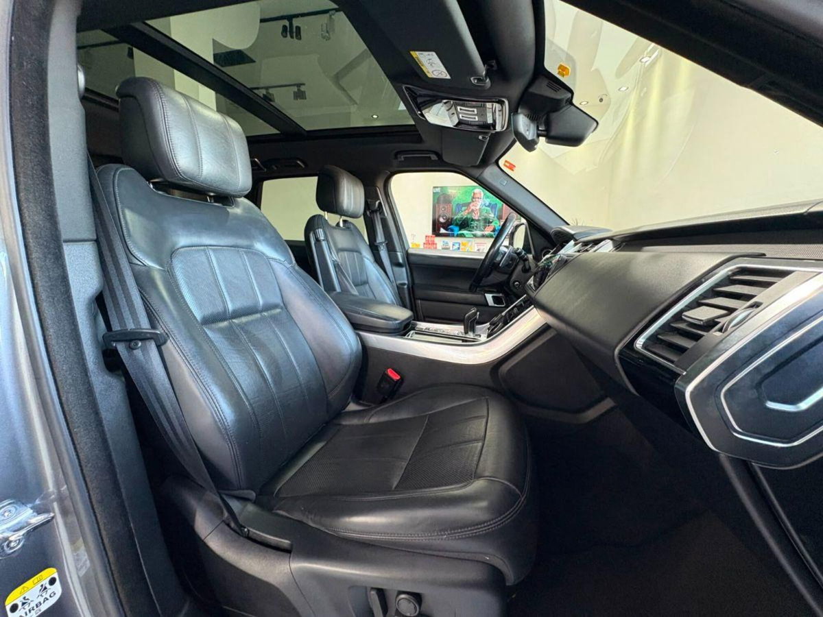 Land Rover Range Rover Sport 3.0 SDV6 HSE Dynamic (10)