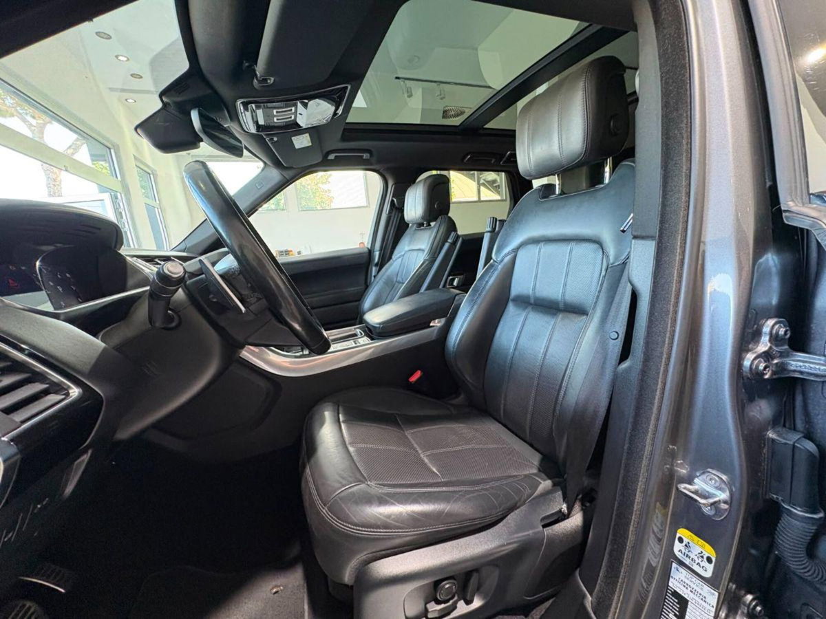 Land Rover Range Rover Sport 3.0 SDV6 HSE Dynamic (9)