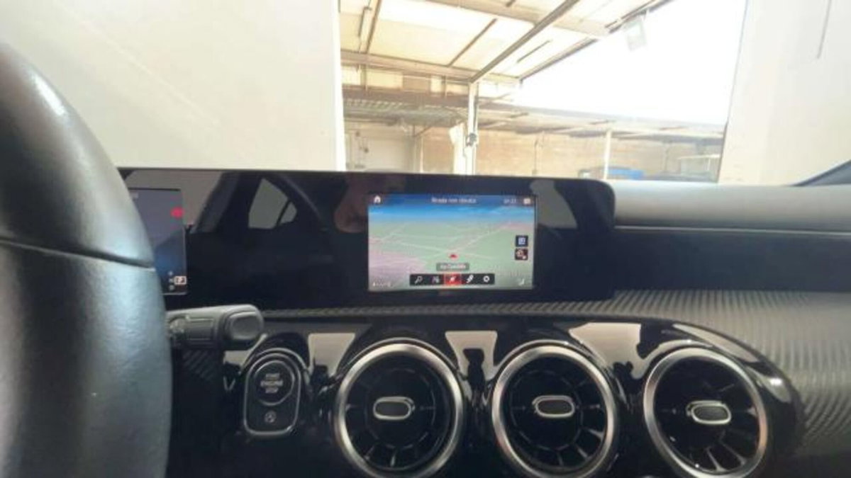 Mercedes-Benz Classe A 160 d Business (10)