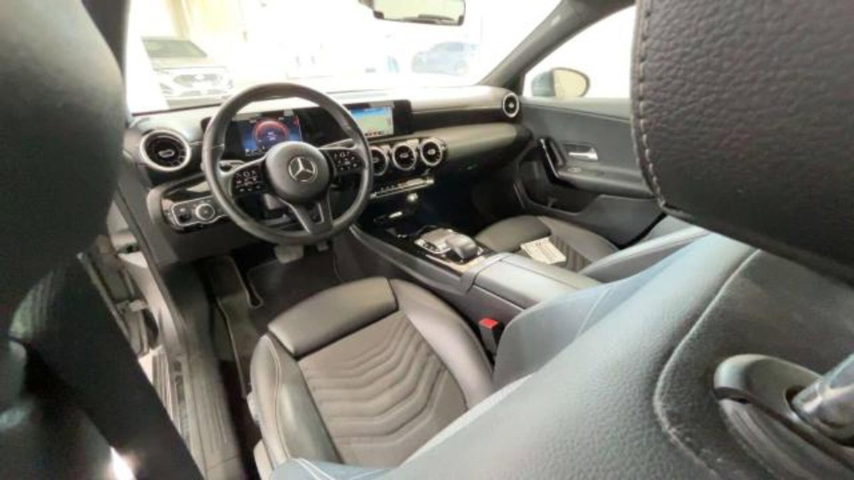 Mercedes-Benz Classe A 160 d Business (8)