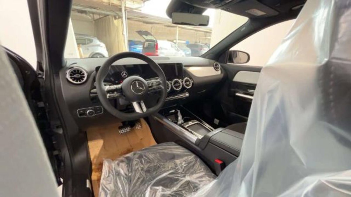 Mercedes-Benz GLA SUV 200 d AMG Line Extra Tech Edition auto (12)