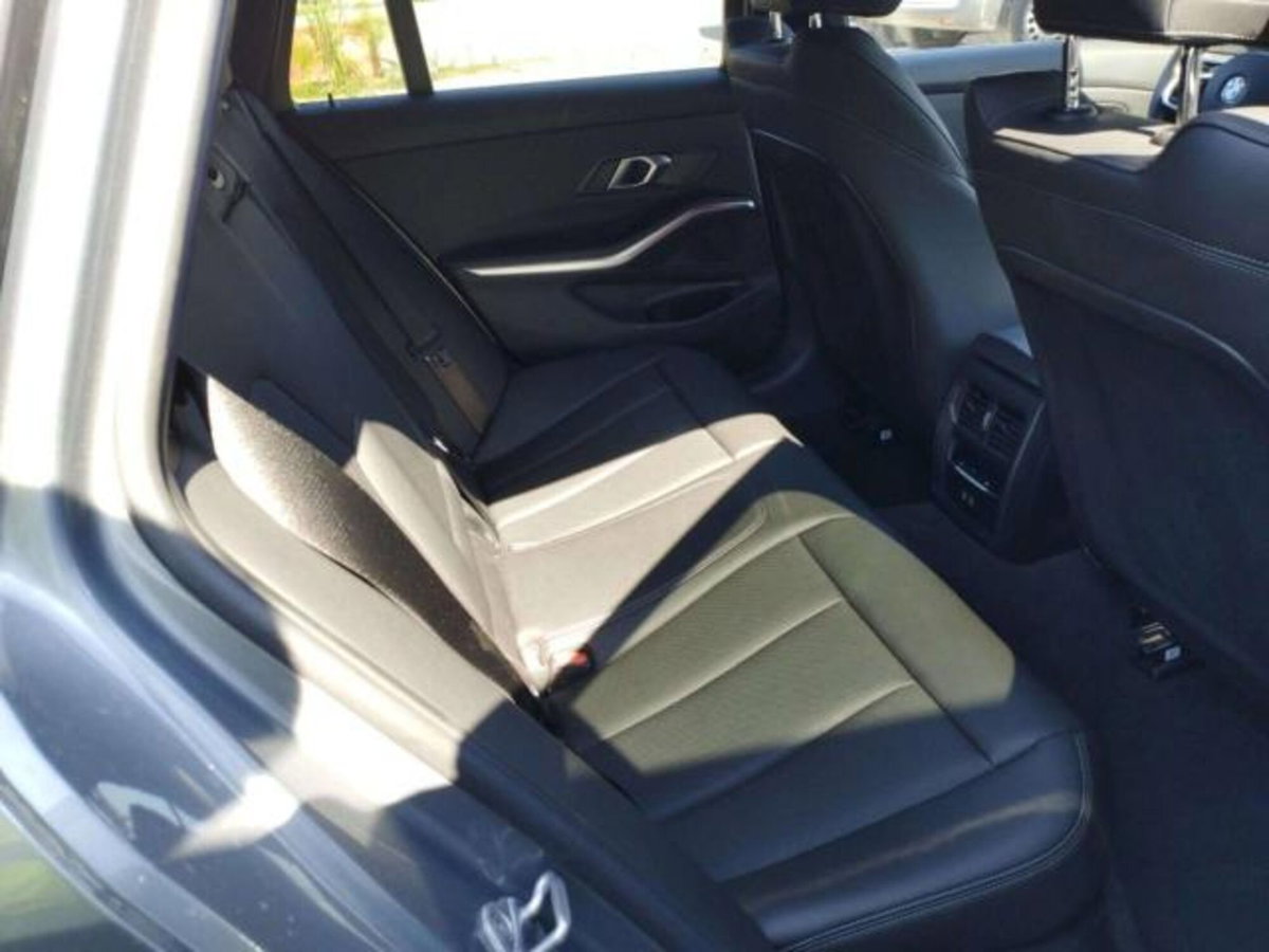 BMW Serie 3 Touring 318d  mhev 48V MSport auto (10)