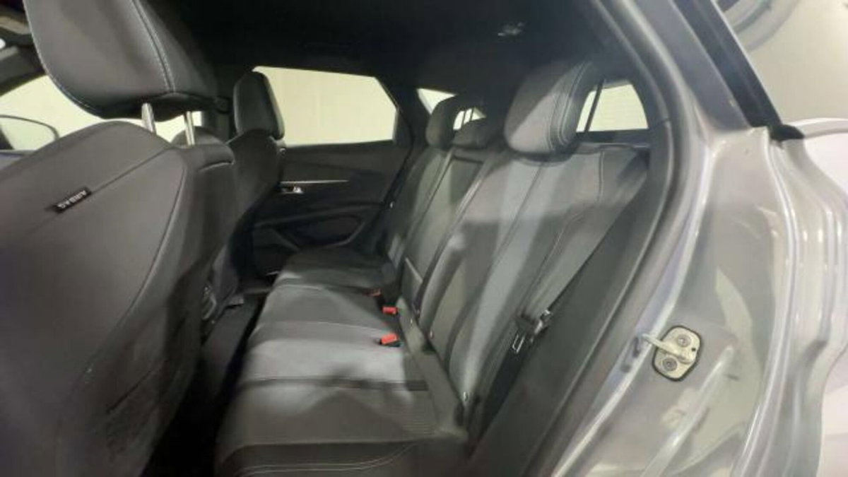 Peugeot 3008 BlueHDi 130 S&S EAT8 Active Pack (11)