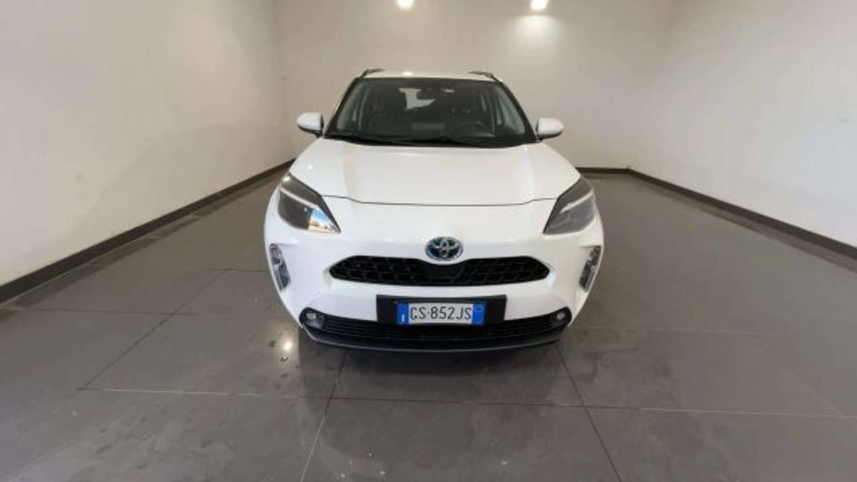 Toyota Yaris Cross 1.5h GR Sport Black Sky fwd 116cv e-cvt (2)