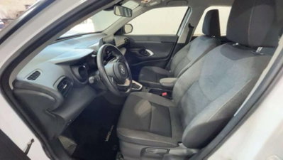 Toyota Yaris Cross 1.5h GR Sport Black Sky fwd 116cv e-cvt (9)