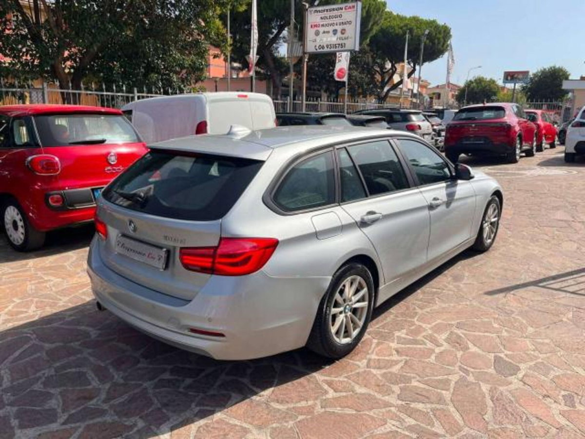 BMW Serie 3 Touring 318d  Business Advantage (7)