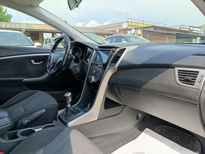 Hyundai i30 1.6 CRDi 5p. Comfort (16)