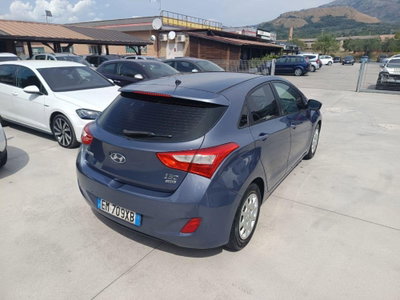 Hyundai i30 1.6 CRDi 5p. Comfort (6)