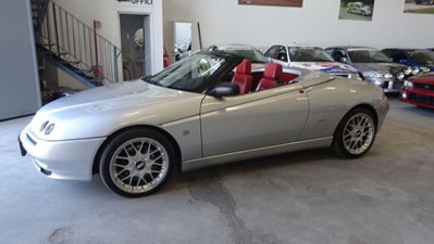 Alfa Romeo Spider 3.0i V6 24V cat L (2)
