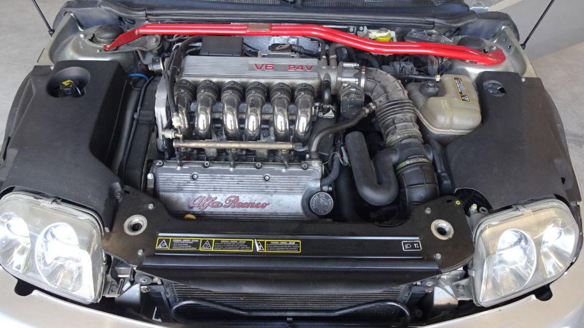 Alfa Romeo Spider 3.0i V6 24V cat L (20)