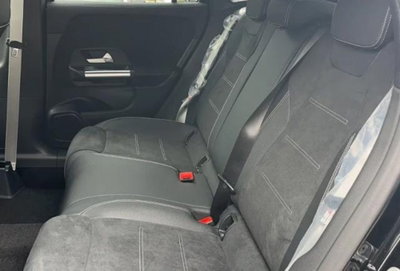 Mercedes-Benz GLA SUV 200 d Automatic Premium (5)