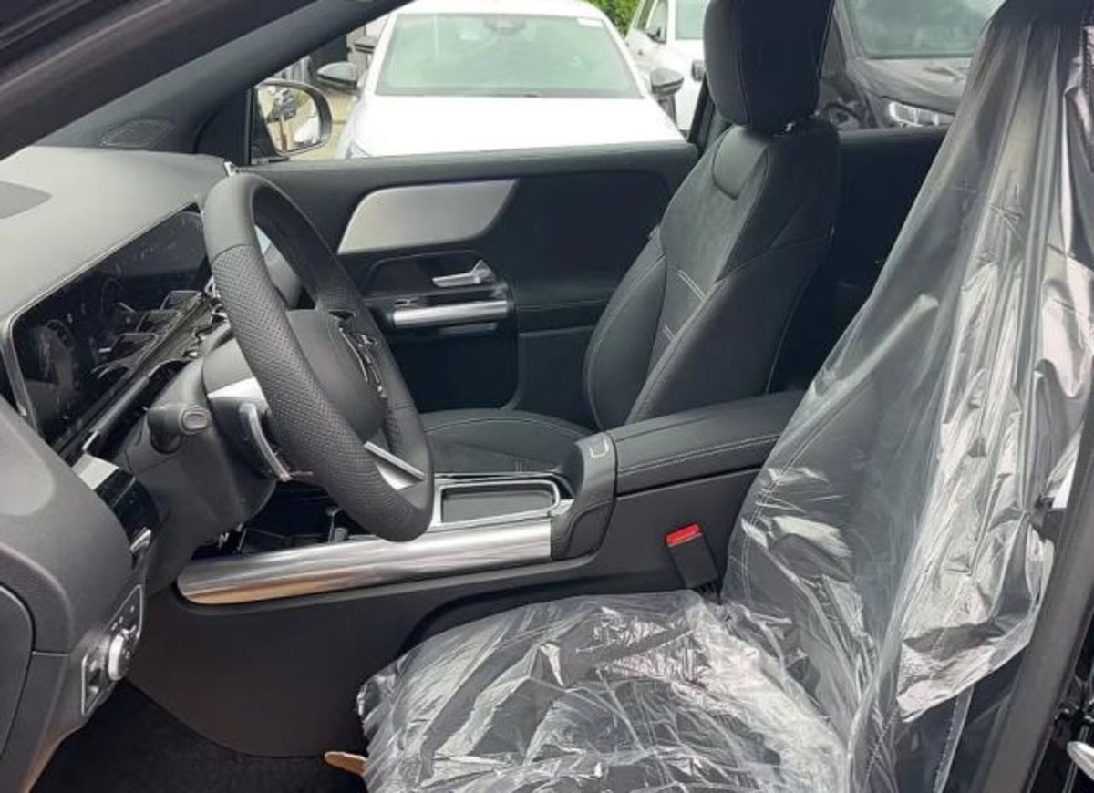 Mercedes-Benz GLA SUV 200 d Automatic Premium (6)