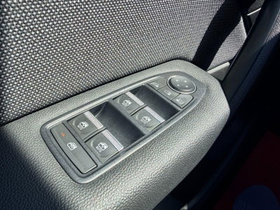 Renault Captur 1.0 eco-g Techno 100cv (10)