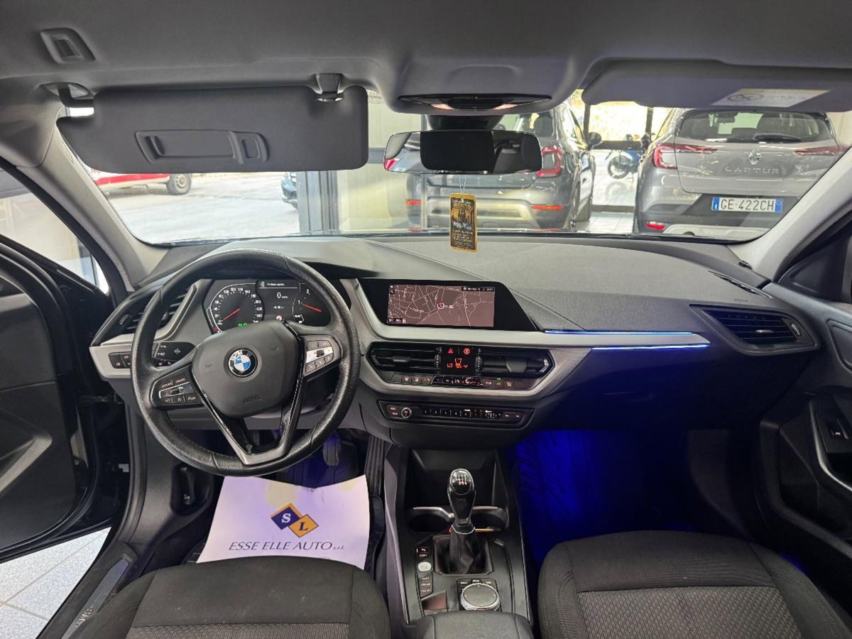 BMW Serie 1 116d 5p. Sport (10)