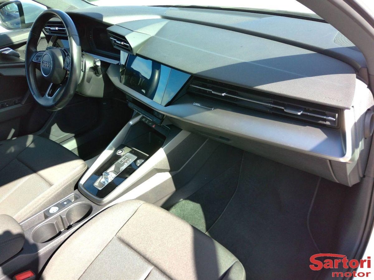 Audi A3 Sportback 40 TFSI e S tronic Business Advanced (10)