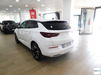 Opel Grandland 1.5 diesel Ecotec aut. Ultimate (4)