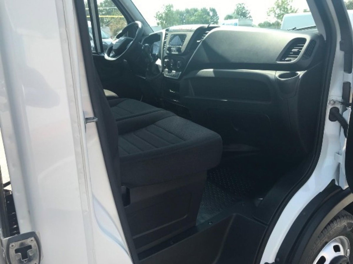 Iveco Daily Telaio 35C14H BTor 2.3 HPT PLM-RG Cabinato (14)