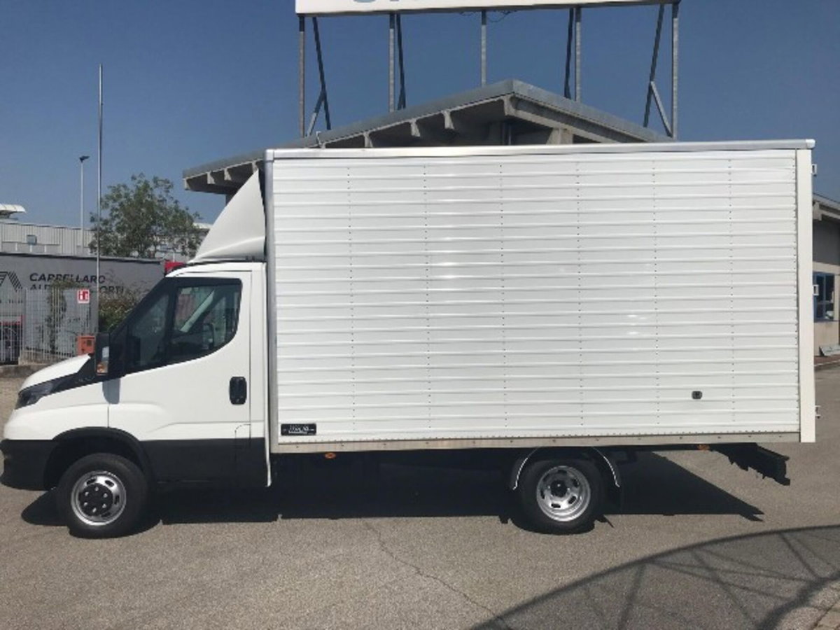 Iveco Daily Telaio 35C14H BTor 2.3 HPT PLM-RG Cabinato (3)