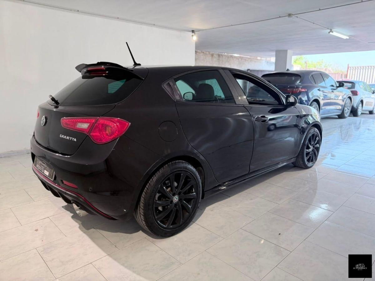 Alfa Romeo Giulietta 1.4 Turbo multiair Sprint 170cv tct (7)