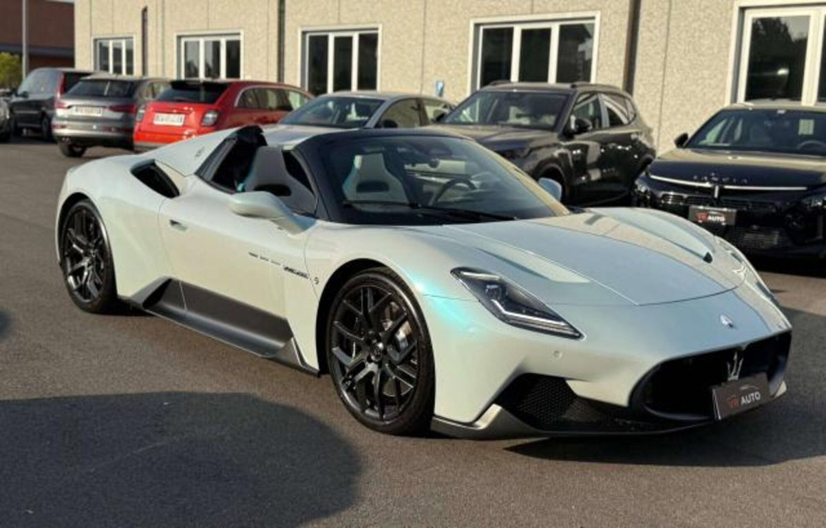 Maserati MC20 Spider 3.0 V6 630cv rwd auto (5)