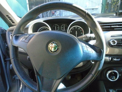 Alfa Romeo Giulietta 1.4 Turbo multiair Exclusive 170cv (10)