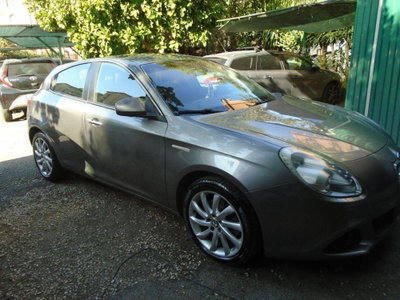 Alfa Romeo Giulietta 1.4 Turbo multiair Exclusive 170cv (2)