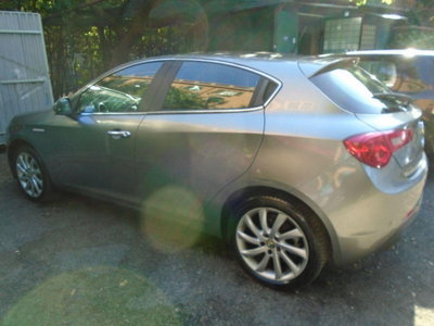 Alfa Romeo Giulietta 1.4 Turbo multiair Exclusive 170cv (3)