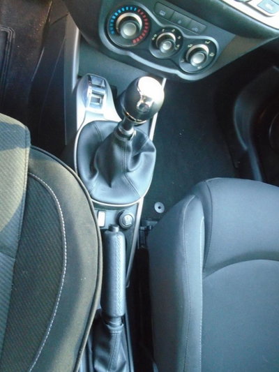 Alfa Romeo MiTo 1.3 JTDm-2 95 CV S&S BlackLine Collection SS (13)