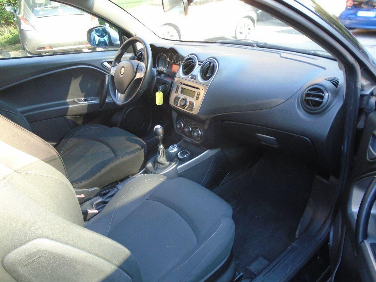 Alfa Romeo MiTo 1.3 JTDm-2 95 CV S&S BlackLine Collection SS (14)