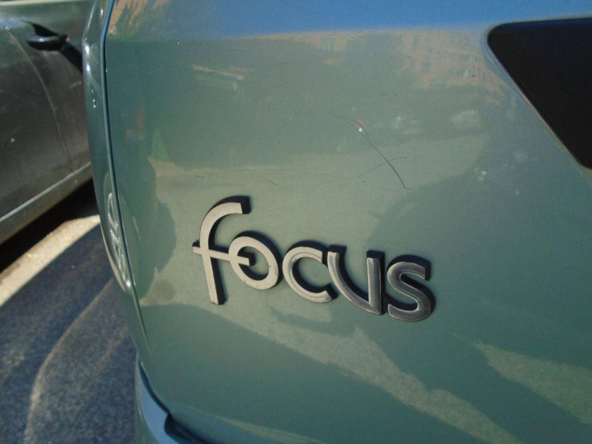 Ford Focus 1.8 TDCi (100CV) cat 5p. Zetec (20)