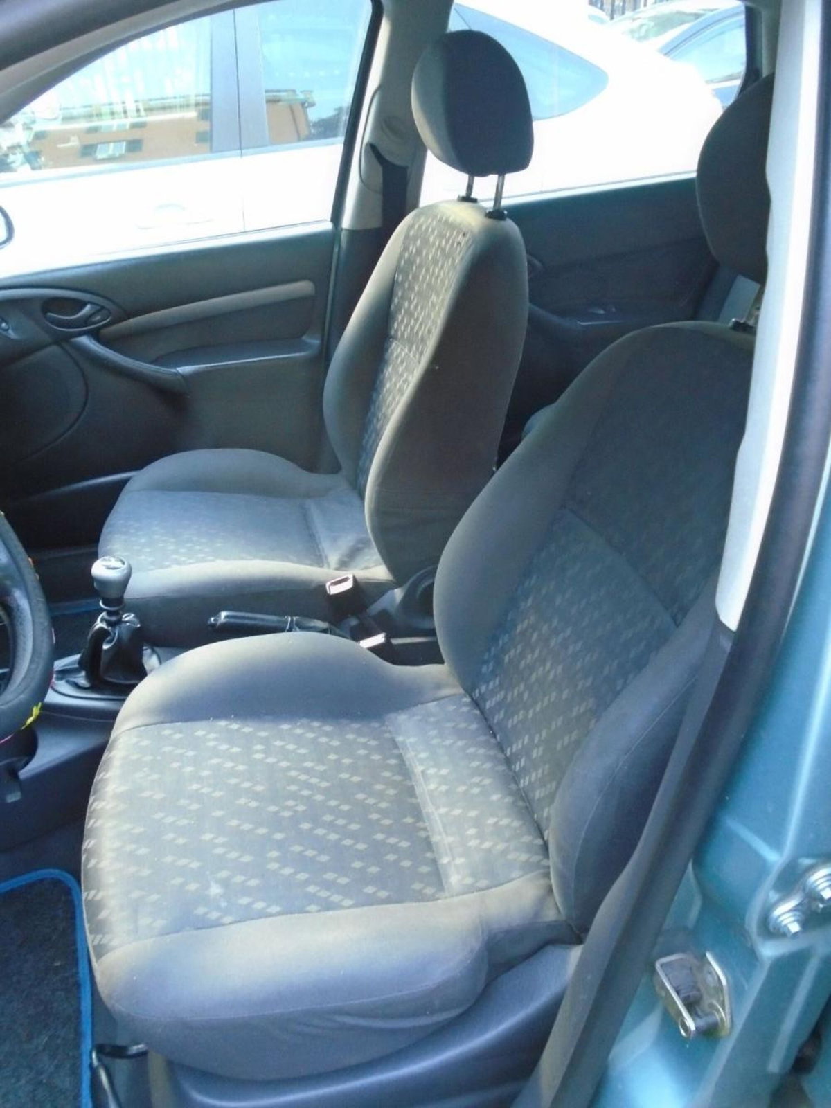 Ford Focus 1.8 TDCi (100CV) cat 5p. Zetec (9)