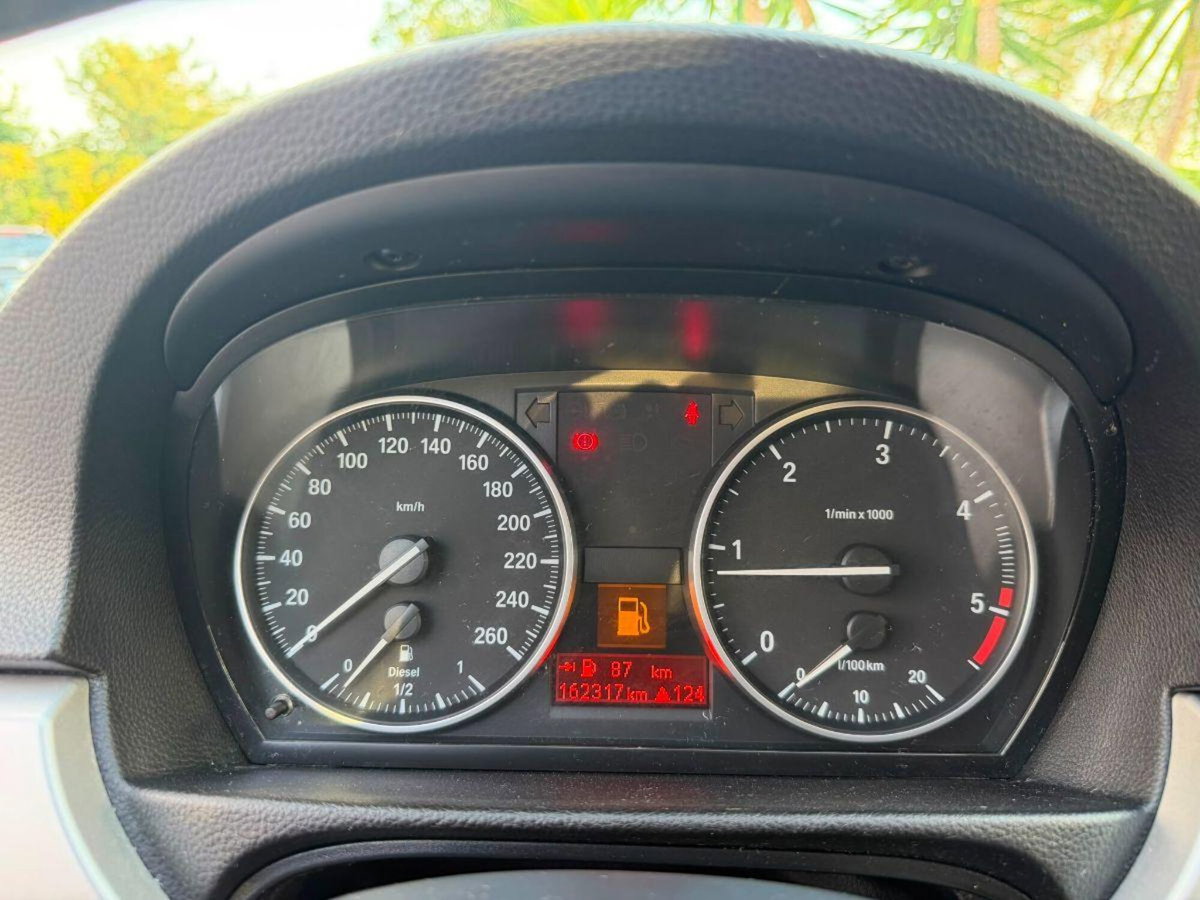 BMW Serie 3 Touring 320d cat  Futura (14)
