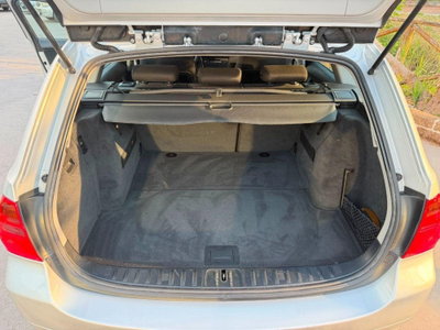 BMW Serie 3 Touring 320d cat  Futura (18)