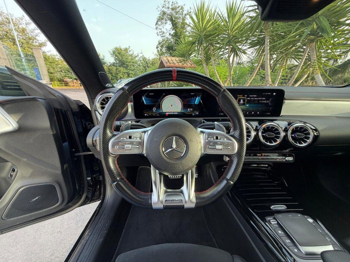 Mercedes-Benz CLA 35 AMG 4Matic (16)