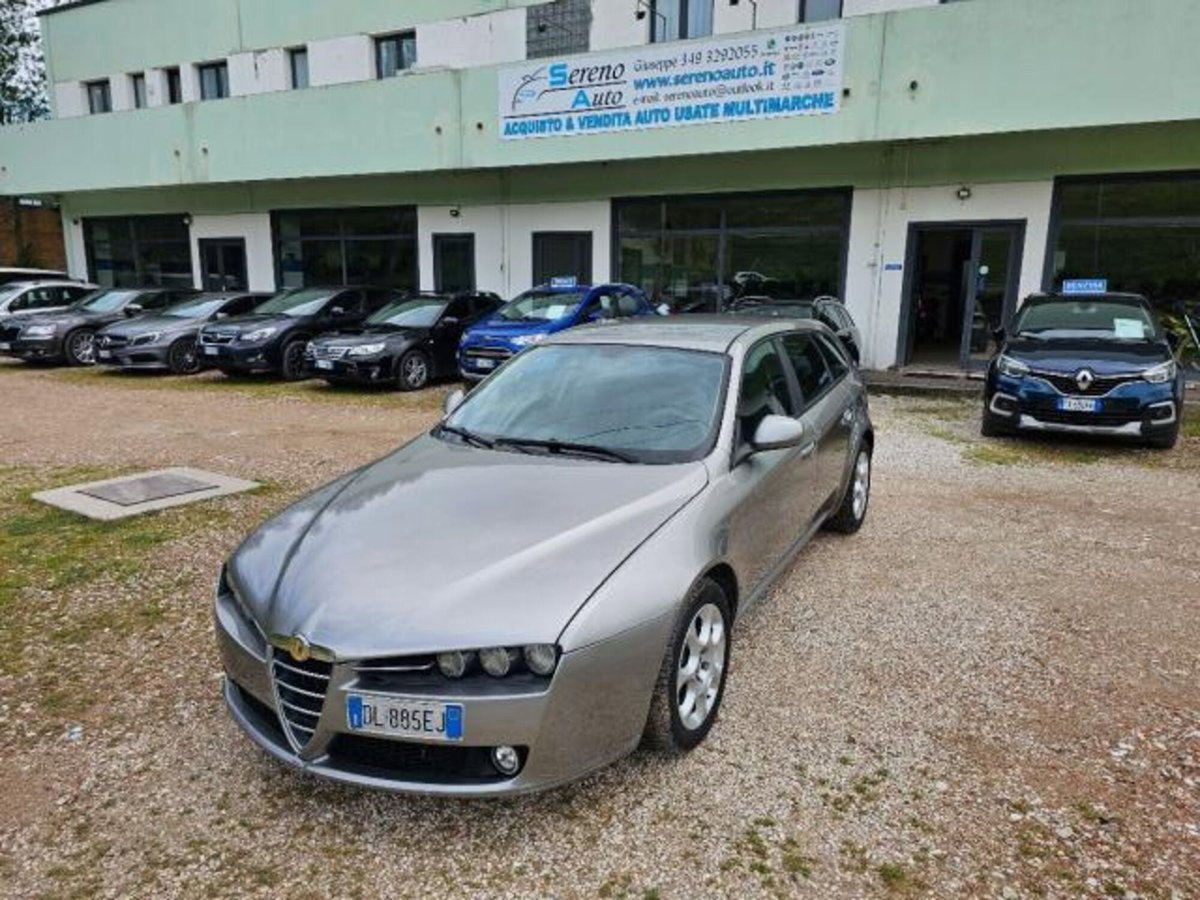 Alfa Romeo 159 SportWagon 1.9 JTDm 16V Sportwagon Progression (2)