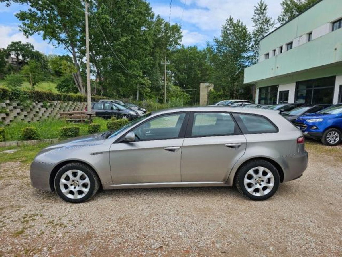 Alfa Romeo 159 SportWagon 1.9 JTDm 16V Sportwagon Progression (3)