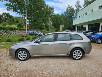 Alfa Romeo 159 SportWagon 1.9 JTDm 16V Sportwagon Progression (3)