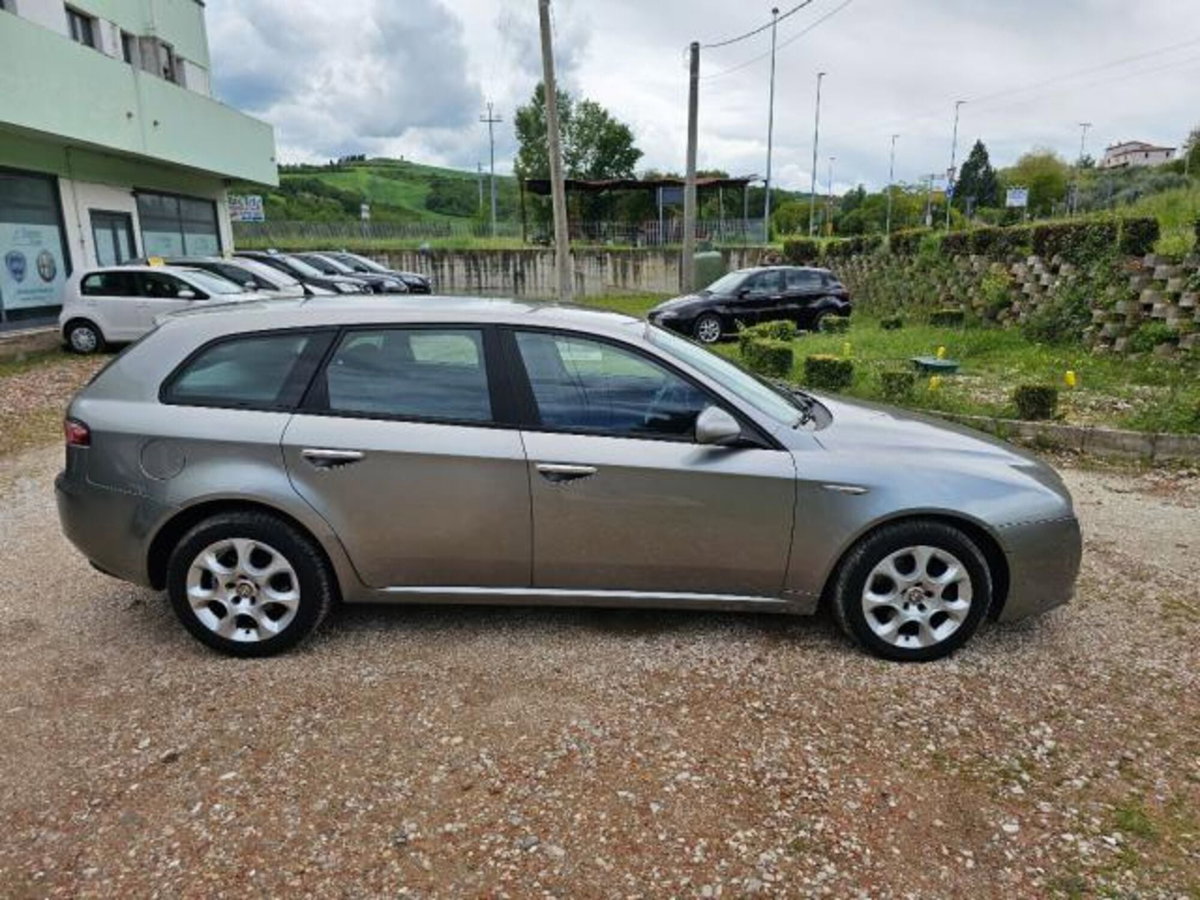 Alfa Romeo 159 SportWagon 1.9 JTDm 16V Sportwagon Progression (7)