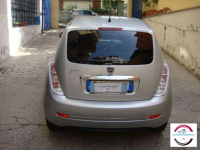 Lancia Ypsilon 1.2 69 CV Platinum (6)