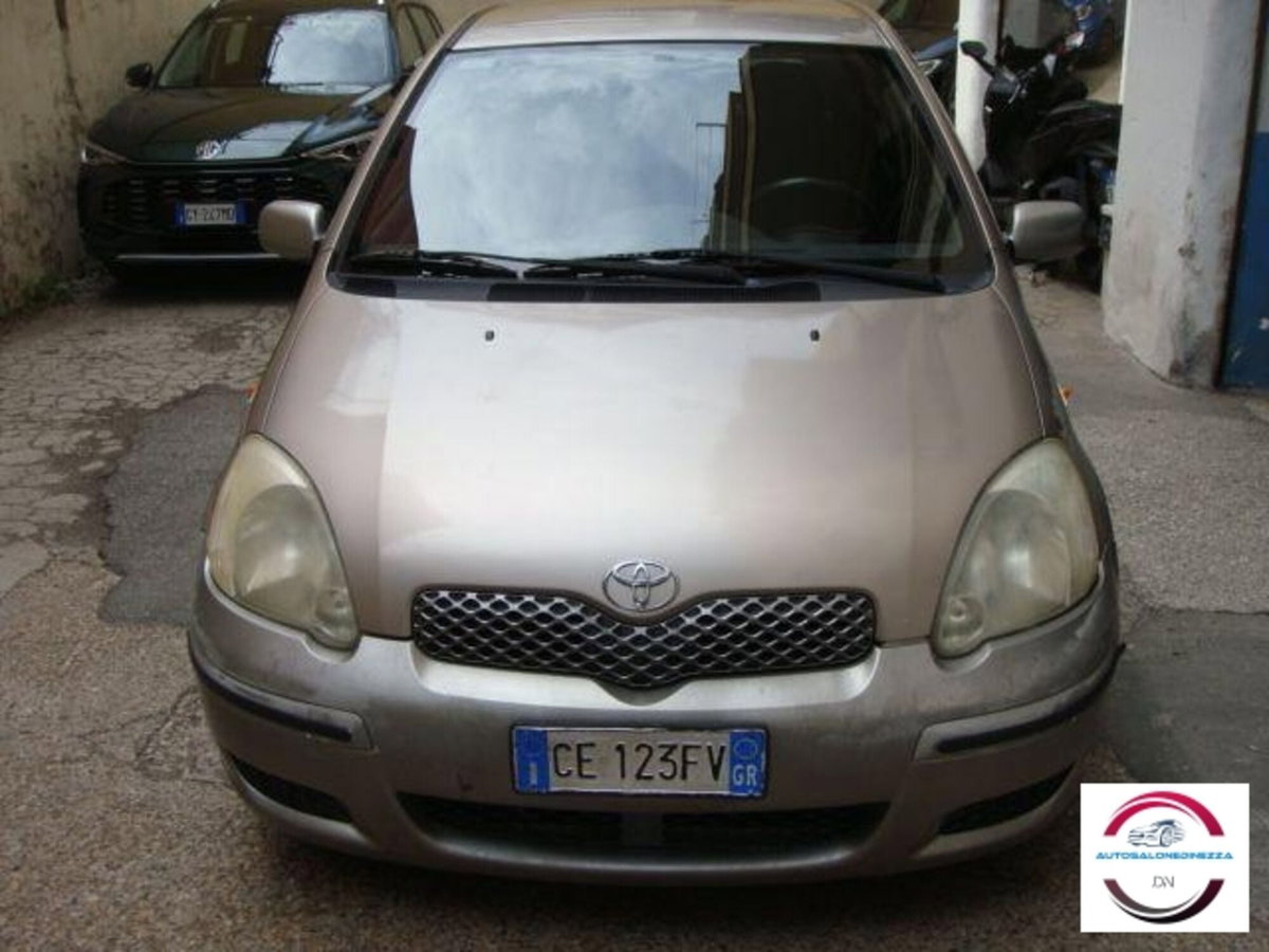 Toyota Yaris 16V cat 5 porte Sol