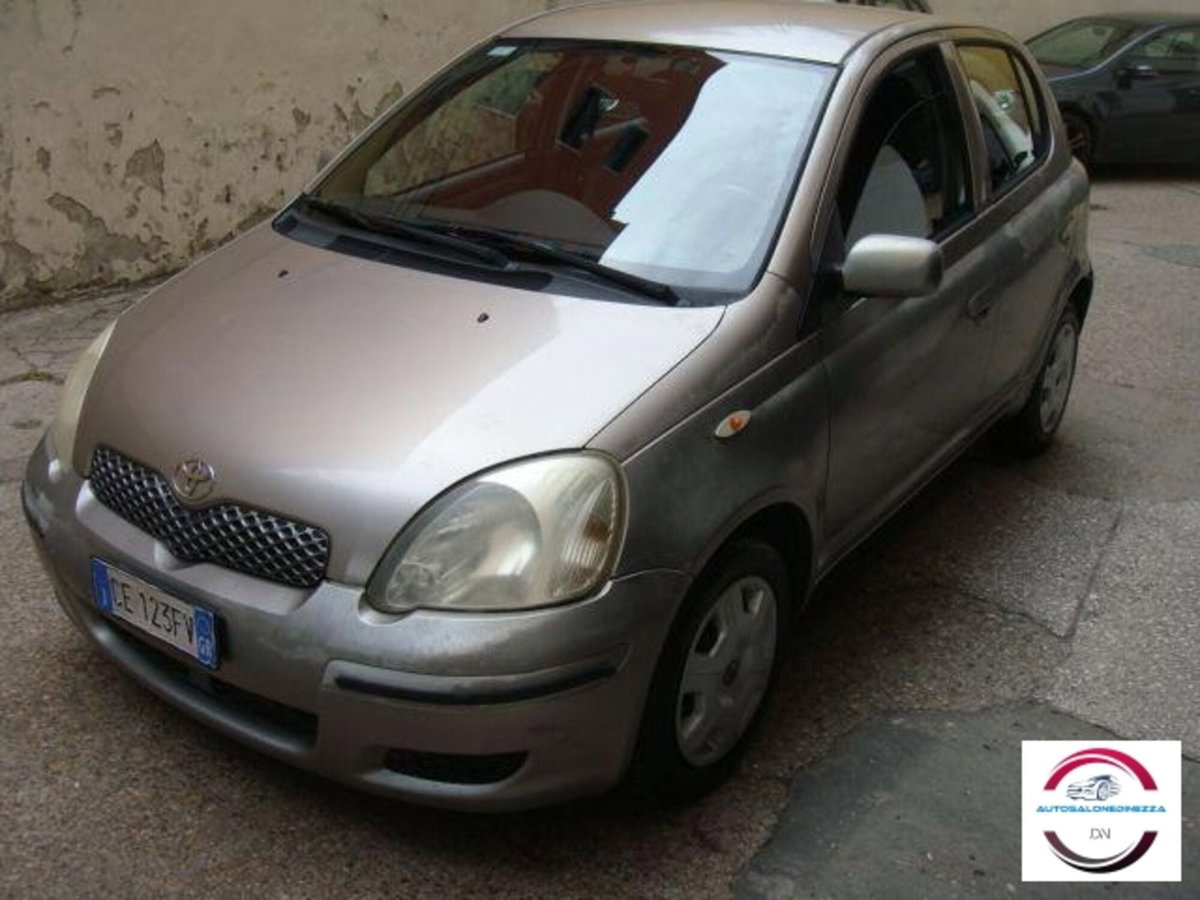 Toyota Yaris 16V cat 5 porte Sol (3)