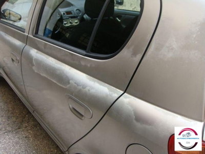 Toyota Yaris 16V cat 5 porte Sol (6)