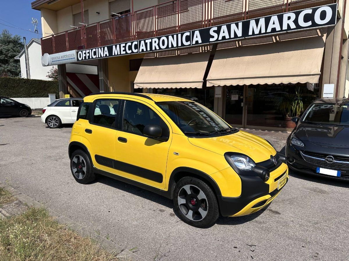 Fiat Panda 1.0 FireFly S&S Hybrid City Cross
