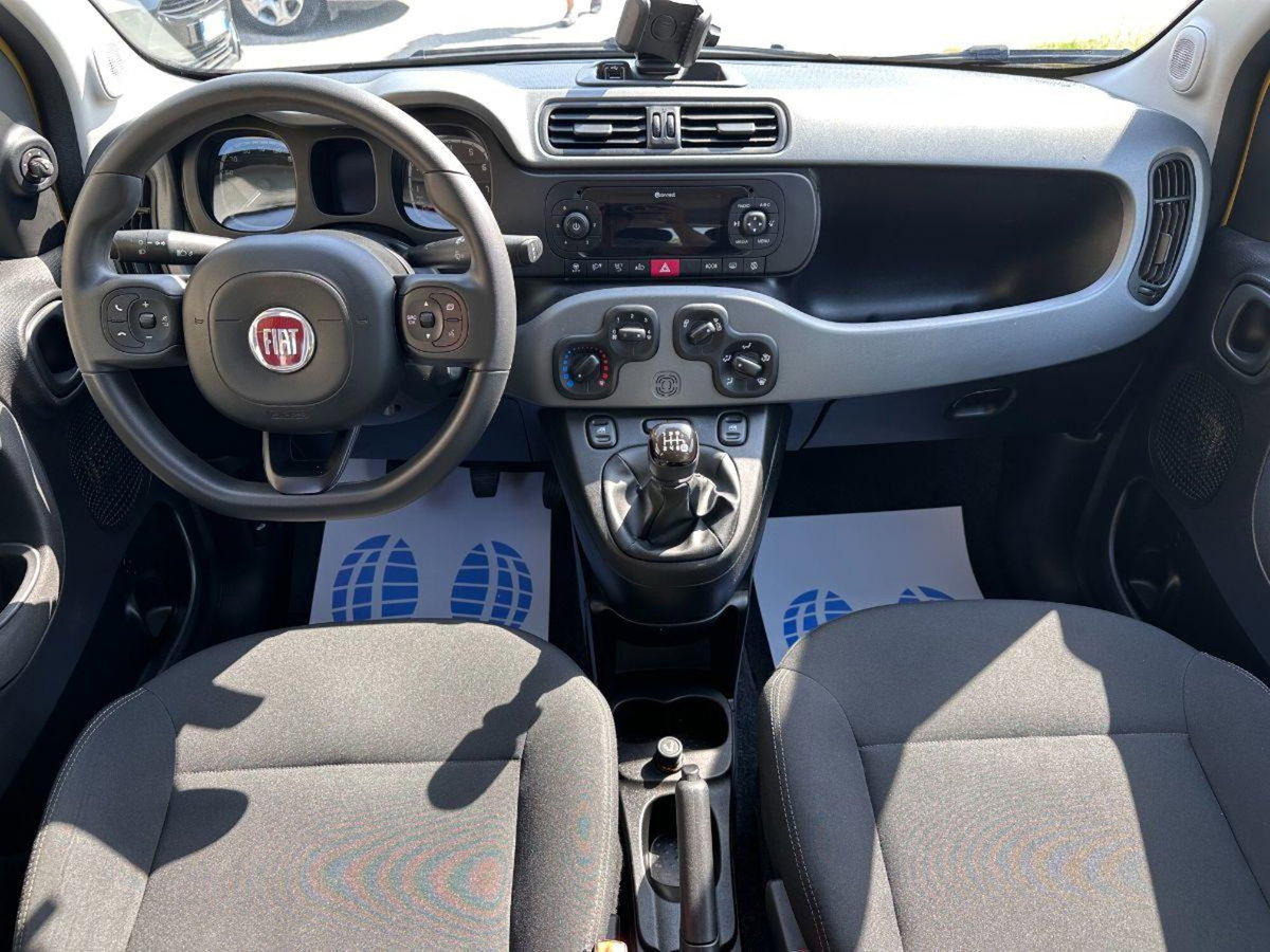 Fiat Panda 1.0 FireFly S&S Hybrid City Cross (11)