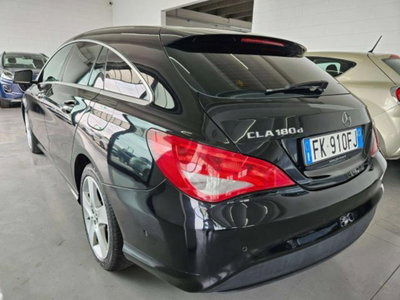 Mercedes-Benz CLA Shooting Brake 180 d Premium (4)