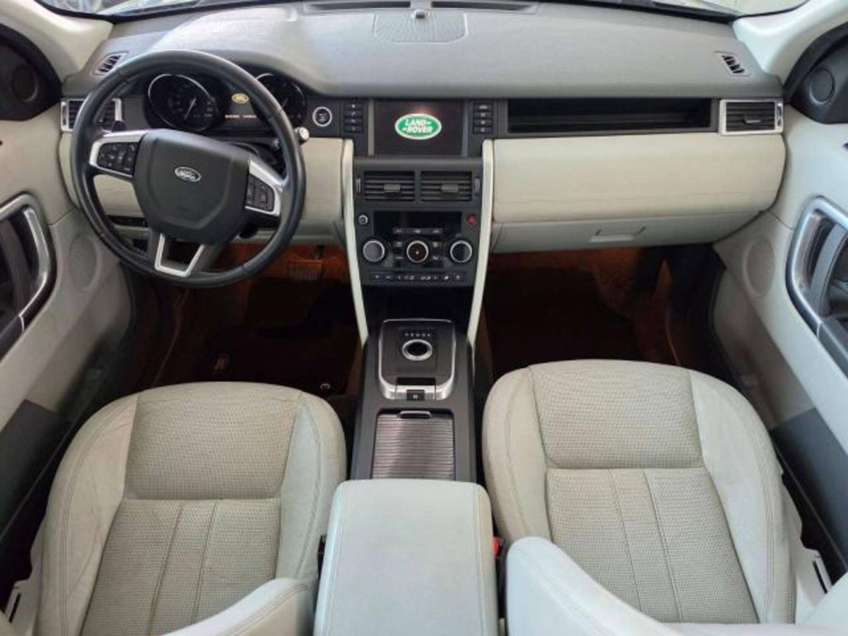 Land Rover Discovery Sport 2.0 TD4 150 CV HSE Luxury (8)