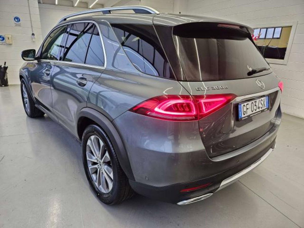 Mercedes-Benz GLE SUV 300 d 4Matic Premium Plus (4)