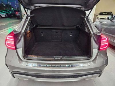 Mercedes-Benz GLA SUV 250 Premium (10)